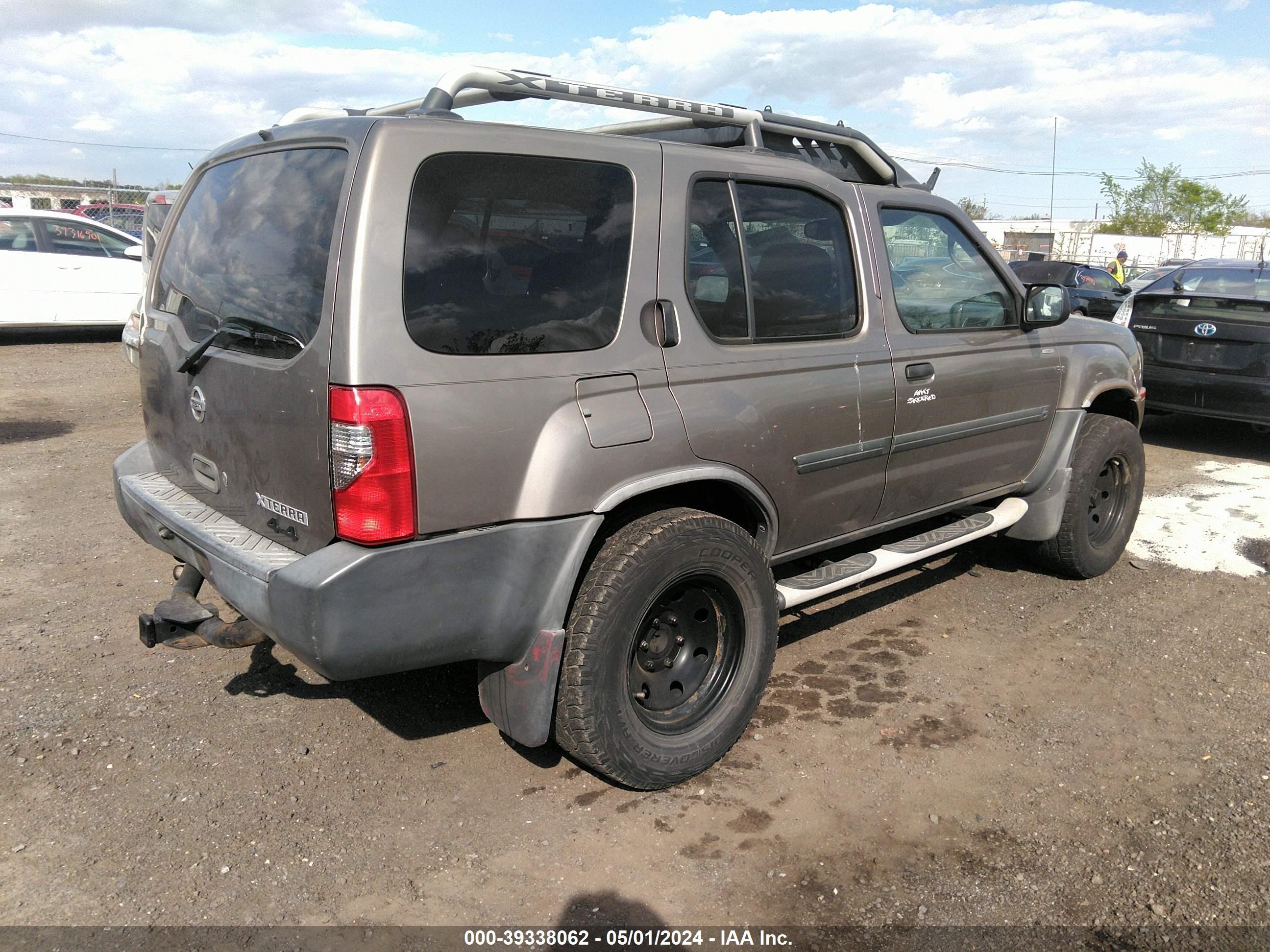 Photo 3 VIN: 5N1ED28YX4C605823 - NISSAN XTERRA 