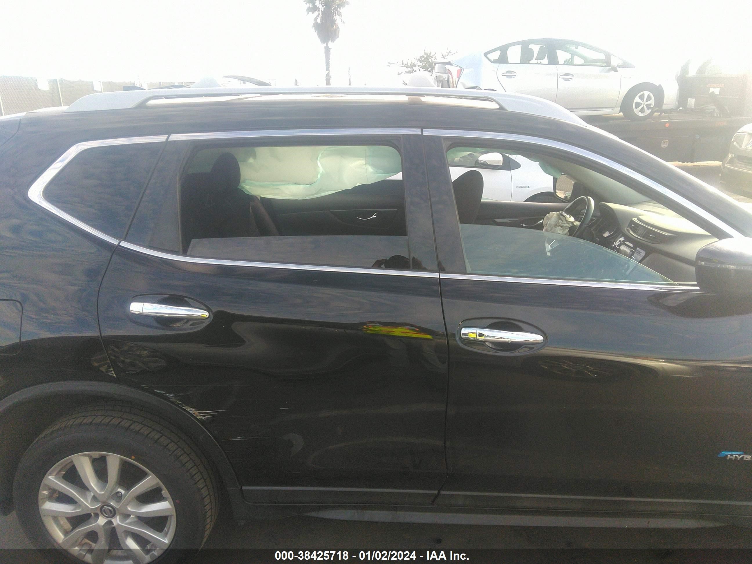 Photo 12 VIN: 5N1ET2MT5HC786039 - NISSAN ROGUE 