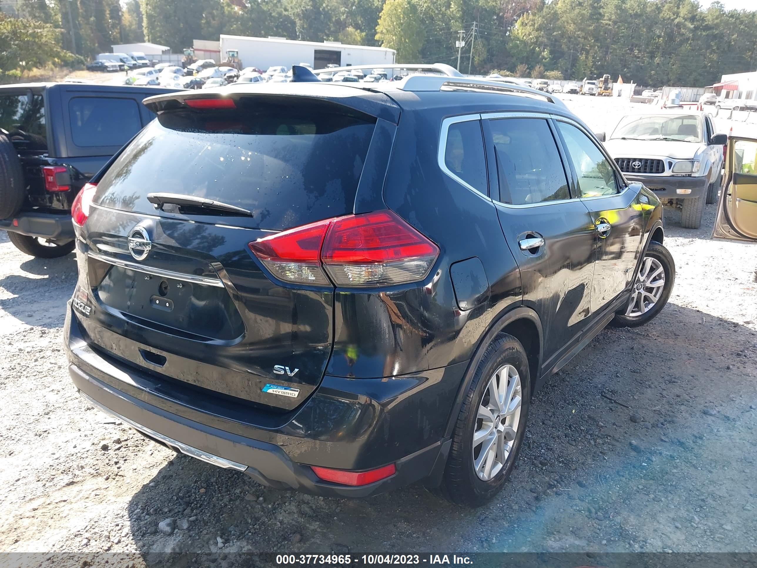 Photo 3 VIN: 5N1ET2MT5HC813028 - NISSAN ROGUE 