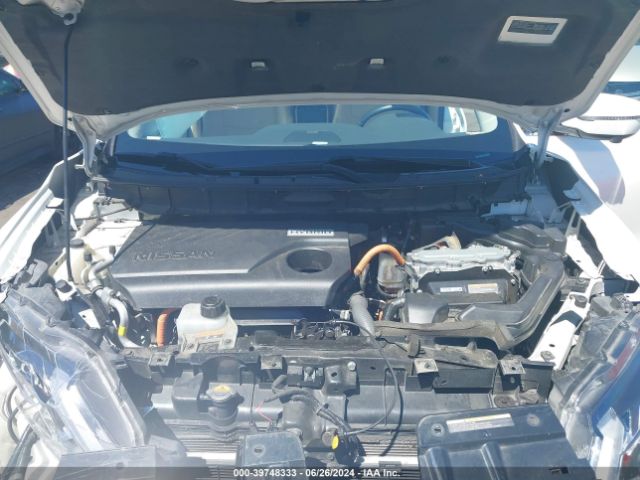 Photo 9 VIN: 5N1ET2MV6JC815376 - NISSAN ROGUE 