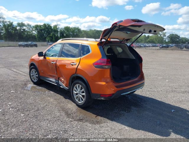 Photo 2 VIN: 5N1ET2MV6JC824708 - NISSAN ROGUE 