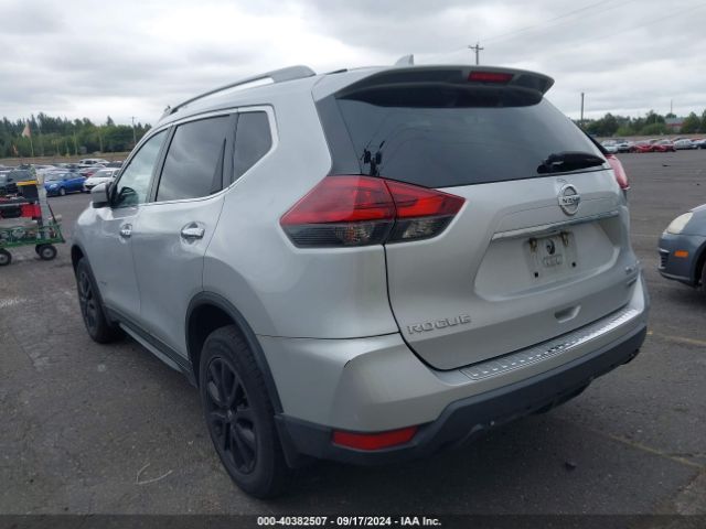 Photo 2 VIN: 5N1ET2MV9JC797424 - NISSAN ROGUE 