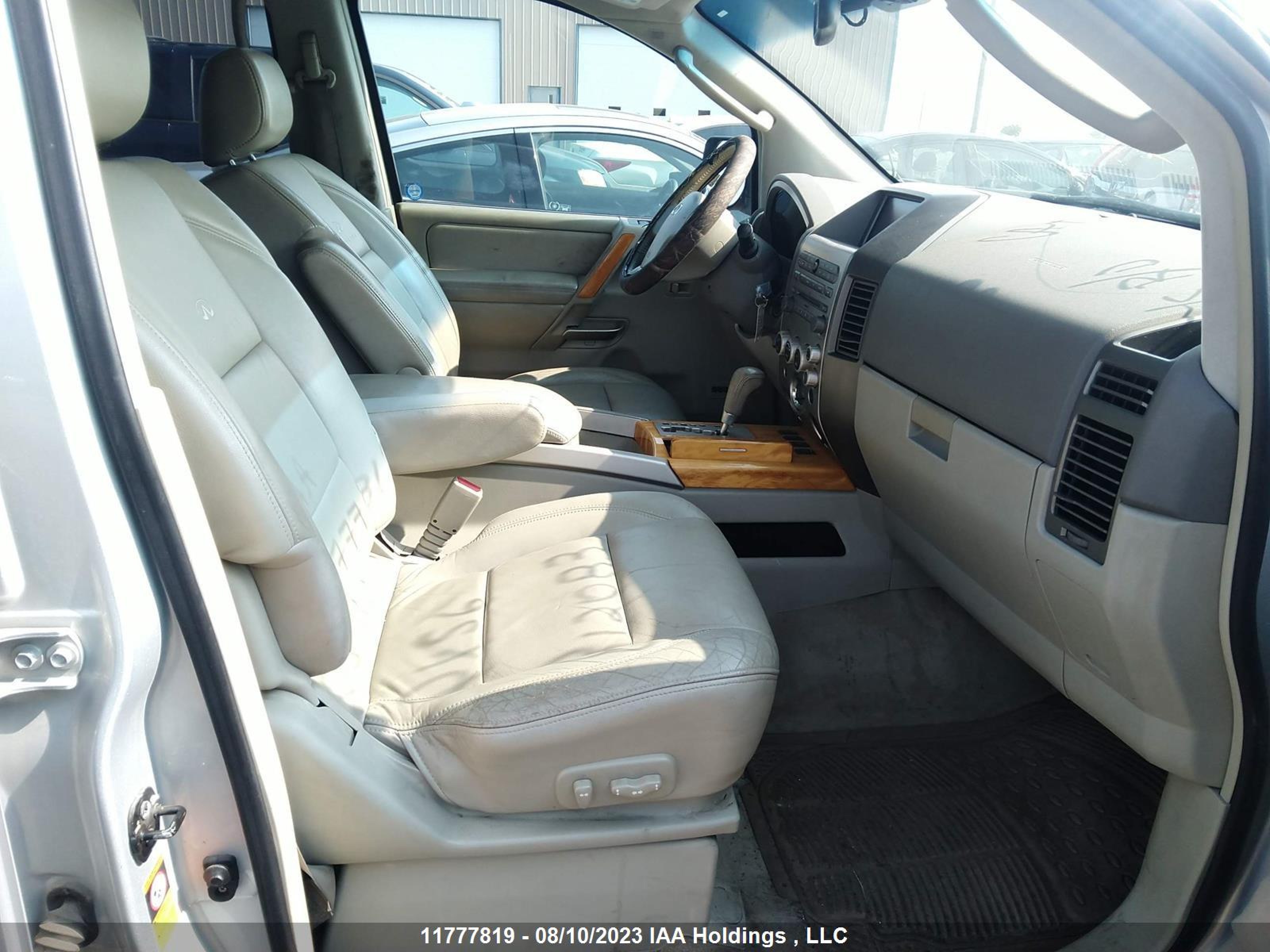 Photo 4 VIN: 5N3AA08C55N812083 - INFINITI QX56 