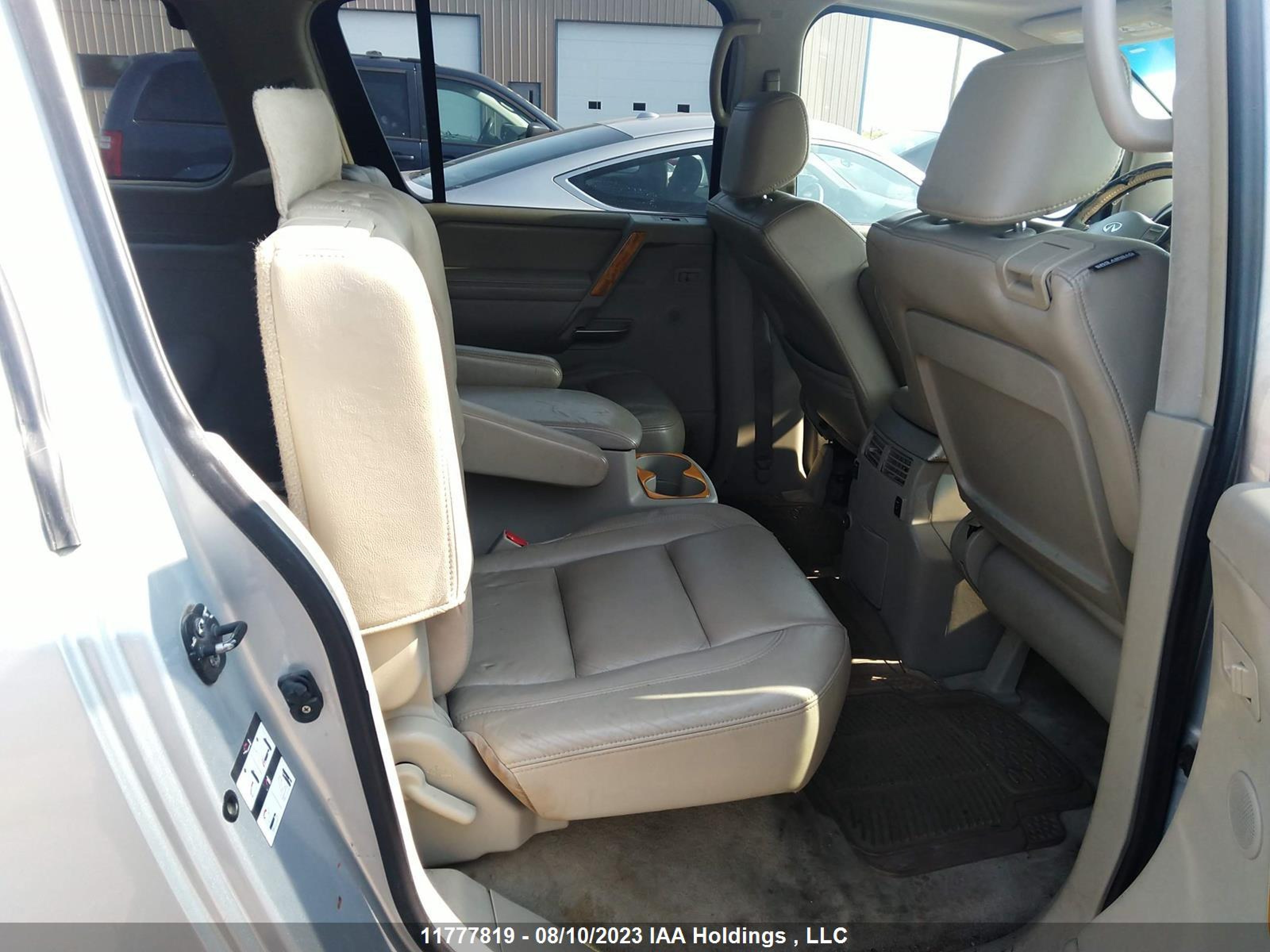 Photo 7 VIN: 5N3AA08C55N812083 - INFINITI QX56 