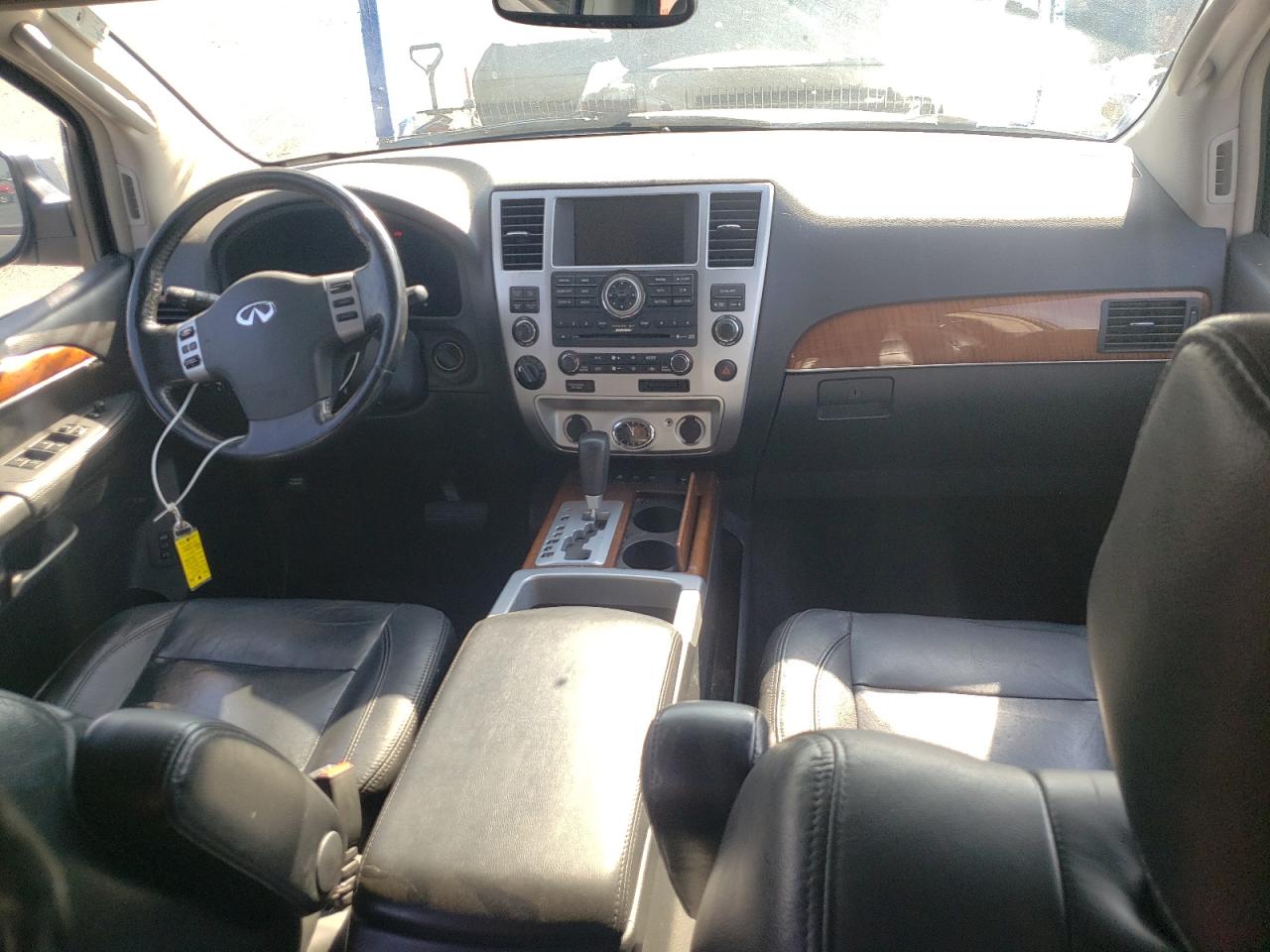 Photo 7 VIN: 5N3ZA0NE2AN907302 - INFINITI QX56 