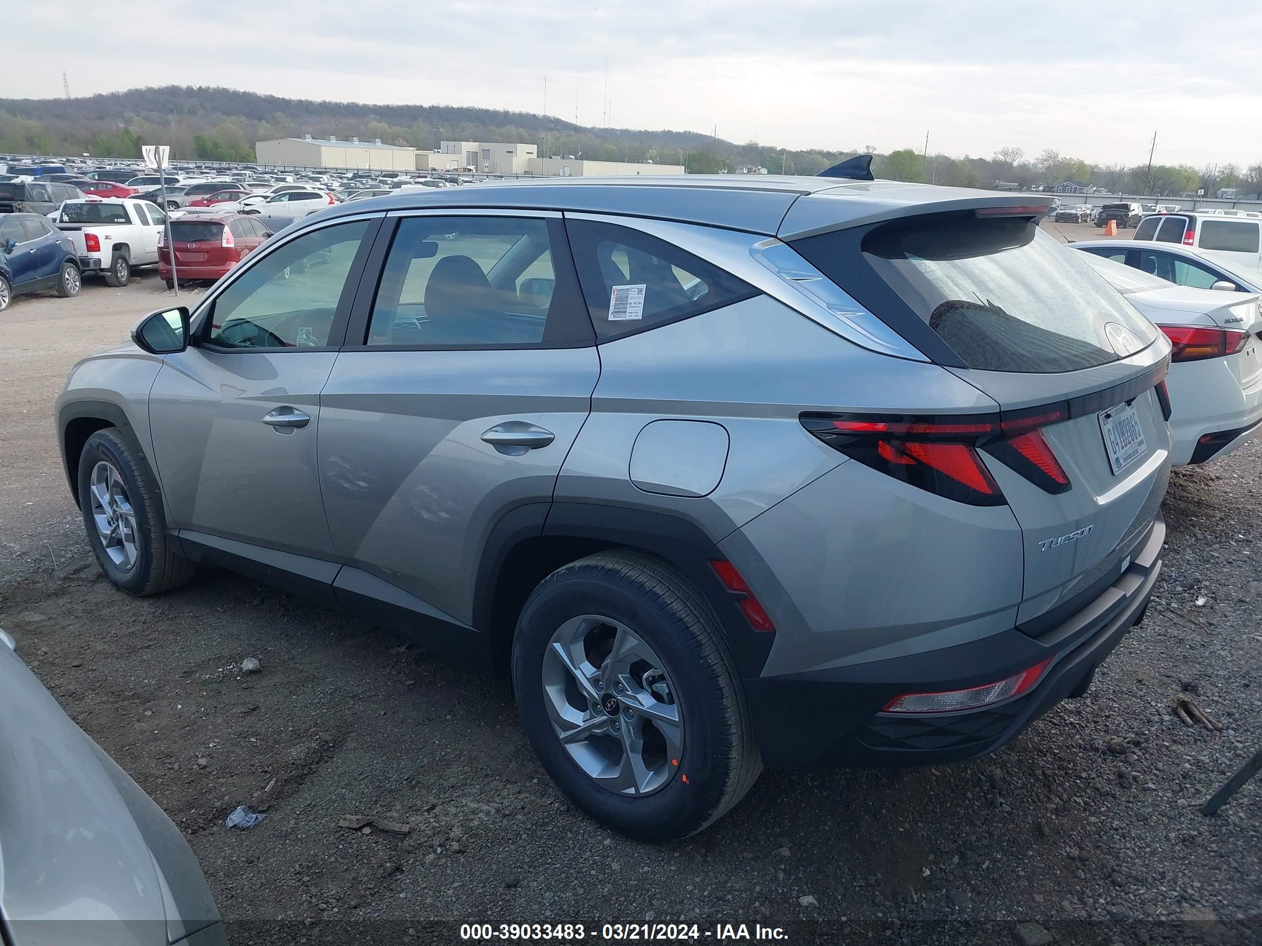 Photo 2 VIN: 5NMJA3DE4RH401394 - HYUNDAI TUCSON 