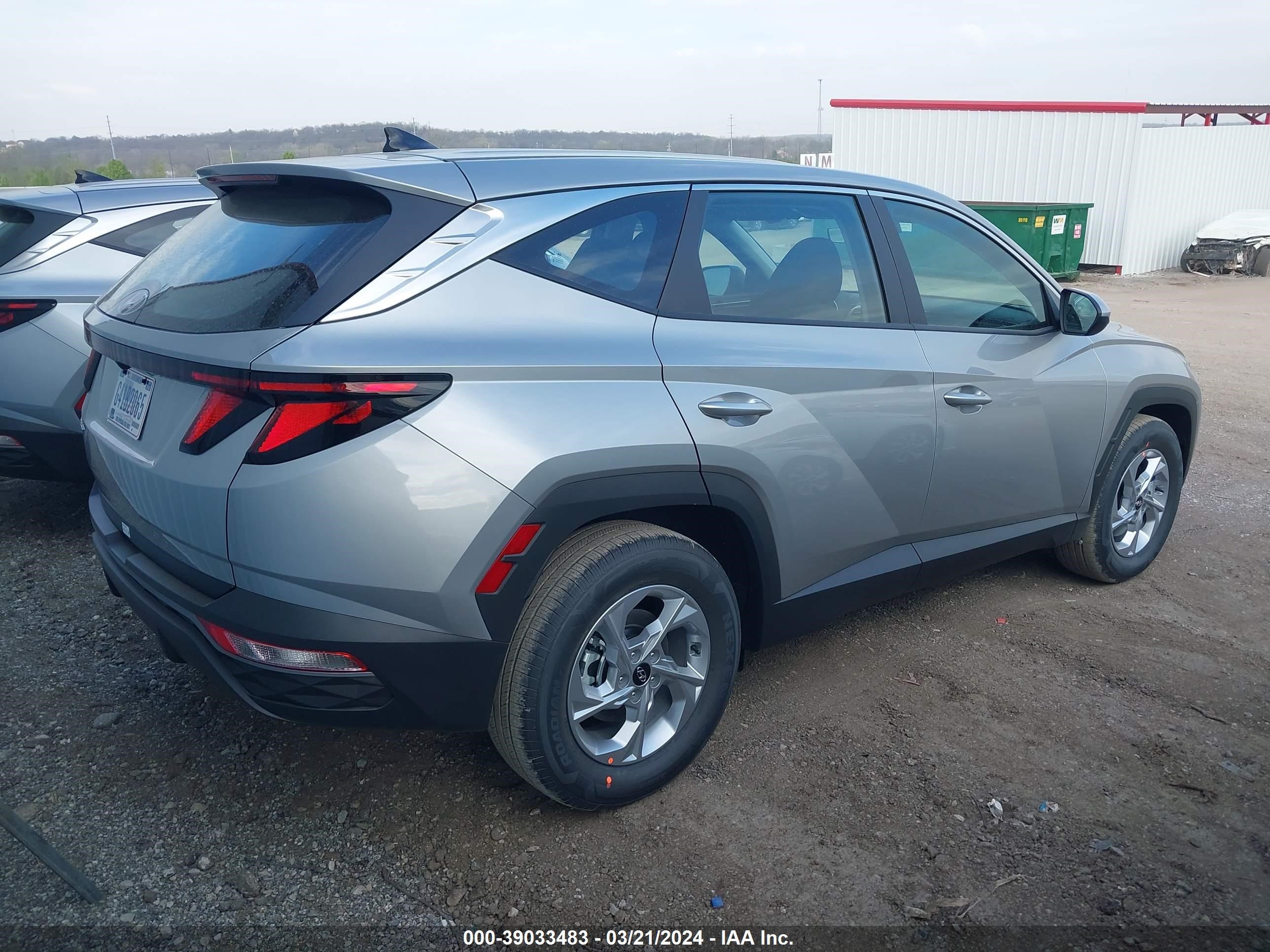 Photo 3 VIN: 5NMJA3DE4RH401394 - HYUNDAI TUCSON 