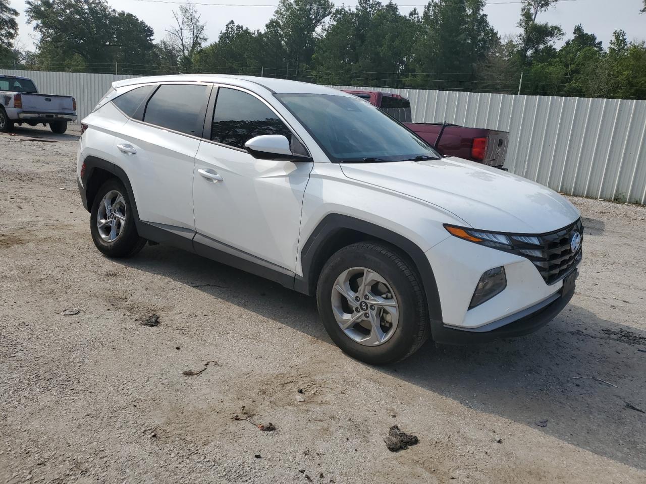 Photo 3 VIN: 5NMJACAE1PH245896 - HYUNDAI TUCSON 