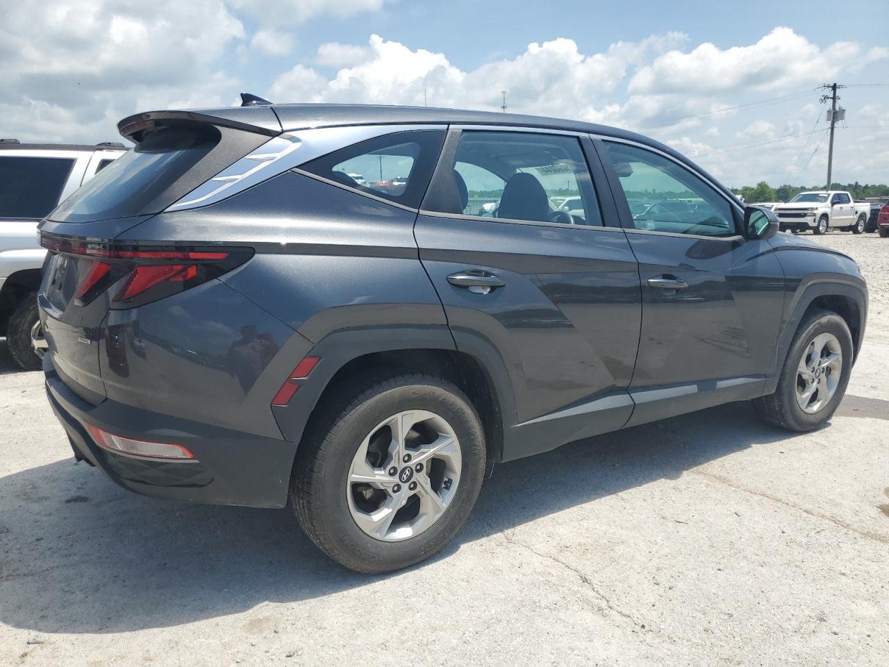 Photo 2 VIN: 5NMJACAE3NH057202 - HYUNDAI TUCSON 