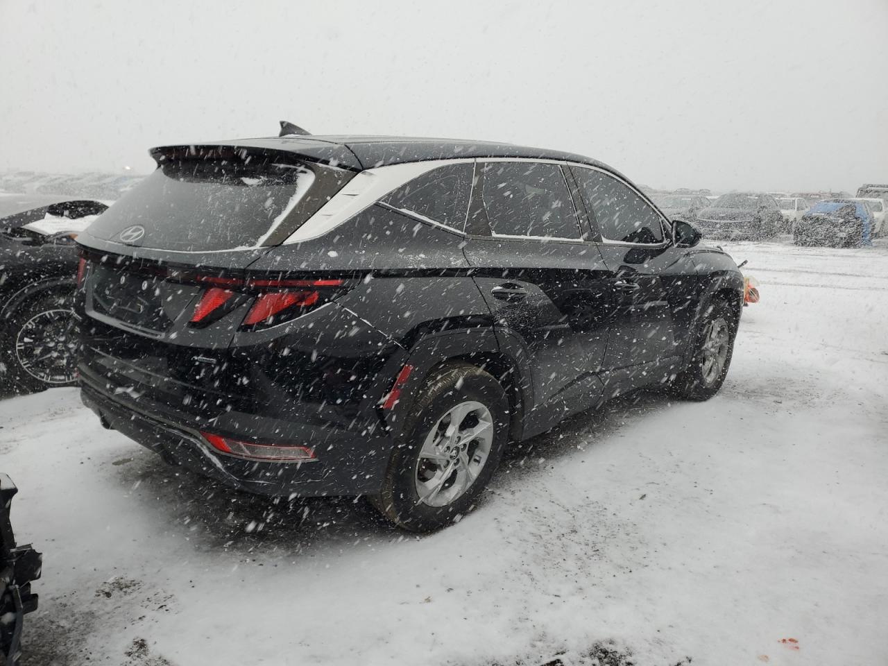 Photo 2 VIN: 5NMJACAEXNH027792 - HYUNDAI TUCSON 