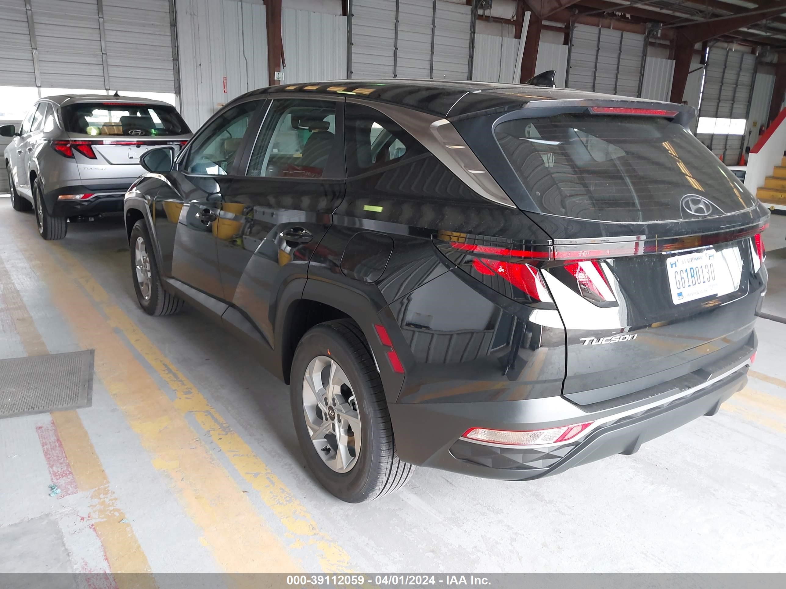 Photo 2 VIN: 5NMJACDE6RH398501 - HYUNDAI TUCSON 