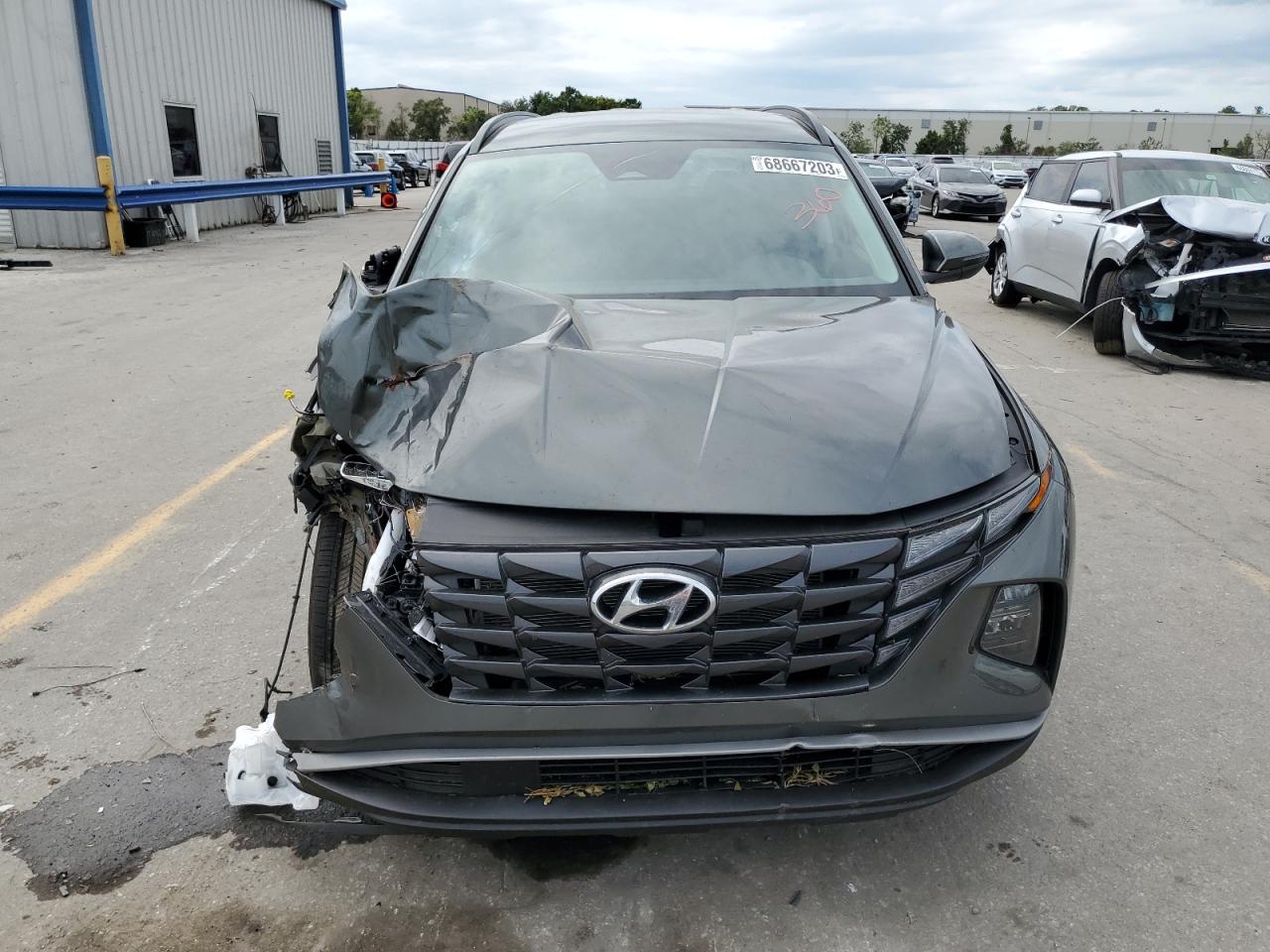 Photo 4 VIN: 5NMJB3AE0PH236071 - HYUNDAI TUCSON 