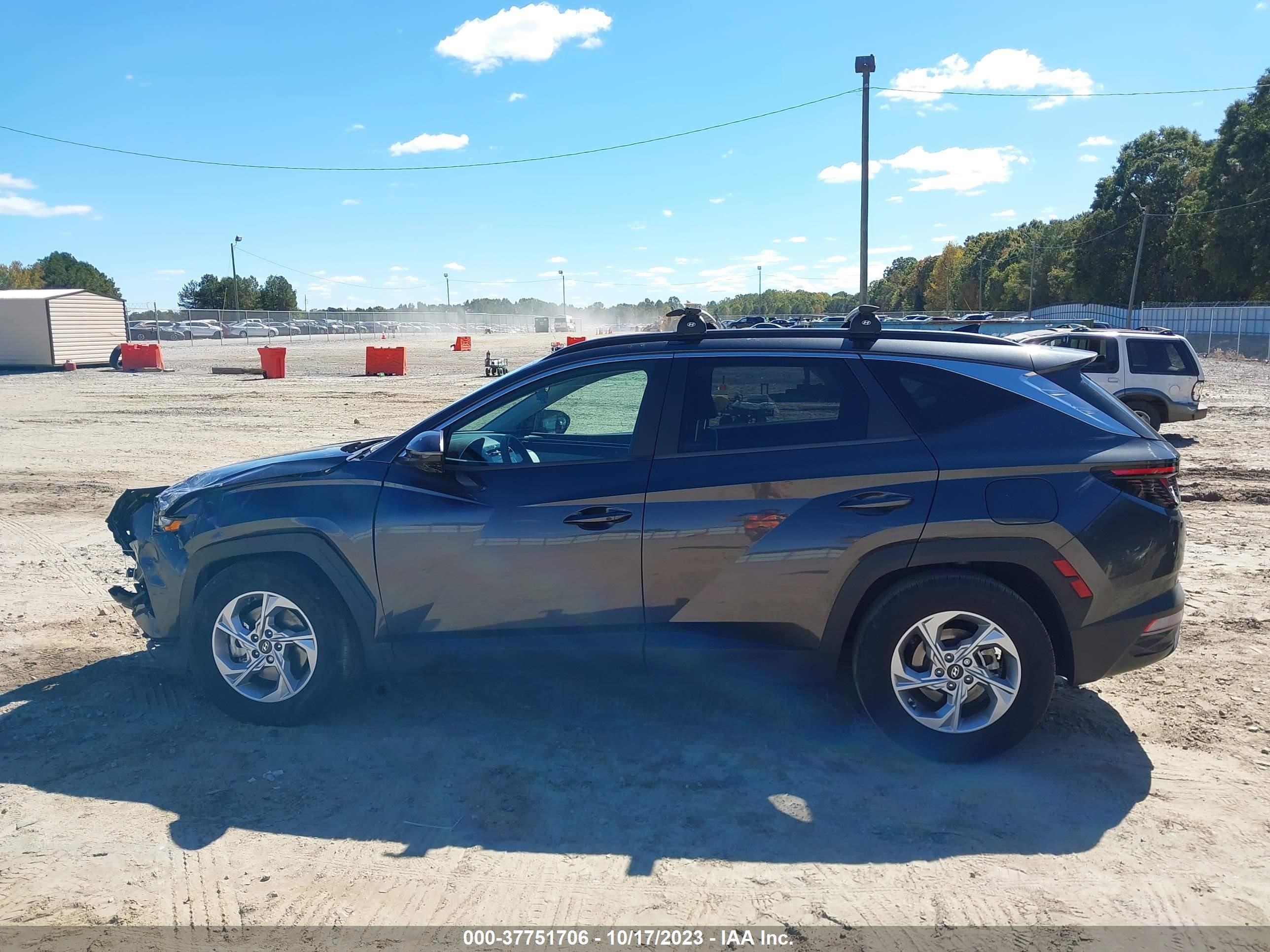 Photo 13 VIN: 5NMJB3AE1NH078899 - HYUNDAI TUCSON 