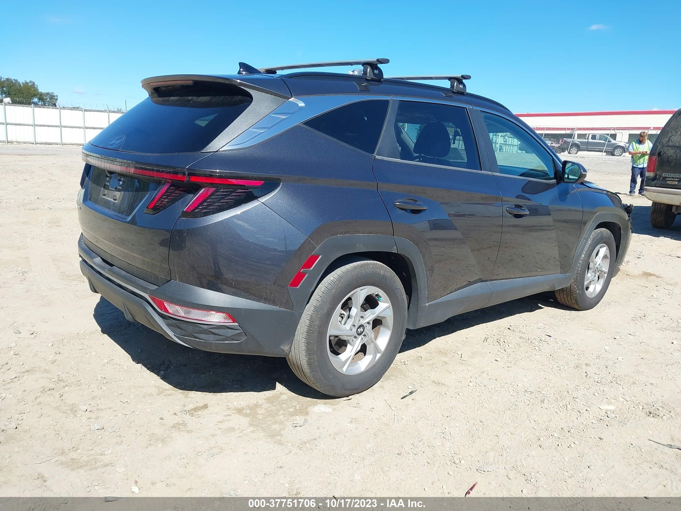 Photo 3 VIN: 5NMJB3AE1NH078899 - HYUNDAI TUCSON 