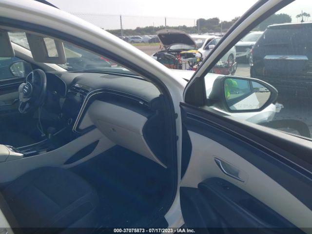 Photo 4 VIN: 5NMJB3AE1NH107110 - HYUNDAI TUCSON 