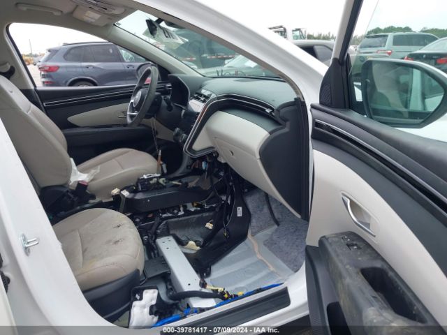 Photo 4 VIN: 5NMJB3AE2NH089653 - HYUNDAI TUCSON 