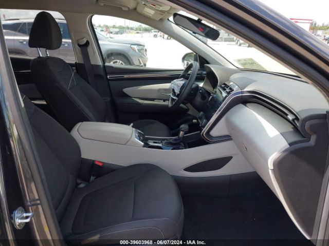 Photo 4 VIN: 5NMJB3AE2NH111862 - HYUNDAI TUCSON 