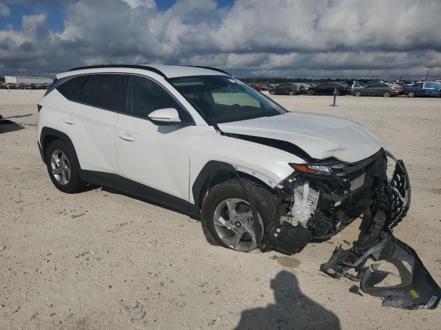 Photo 3 VIN: 5NMJB3AE4NH038493 - HYUNDAI TUCSON SEL 