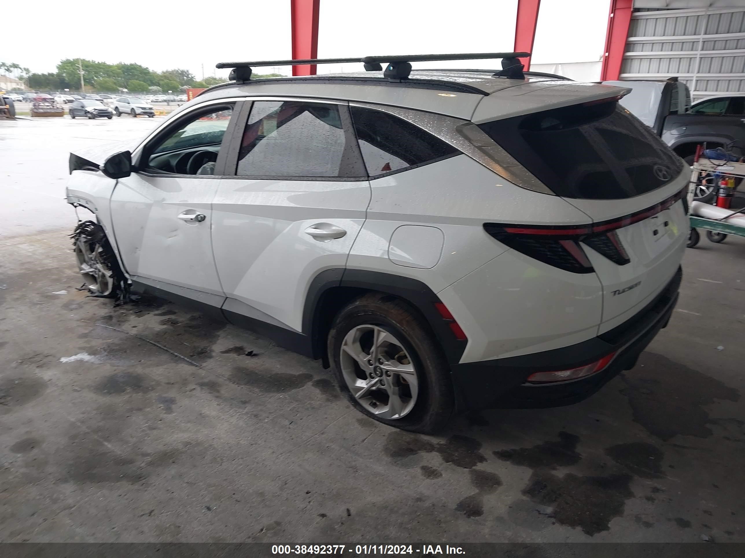 Photo 2 VIN: 5NMJB3AE4NH079027 - HYUNDAI TUCSON 