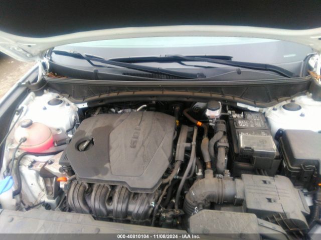 Photo 9 VIN: 5NMJB3AE5NH095351 - HYUNDAI TUCSON 