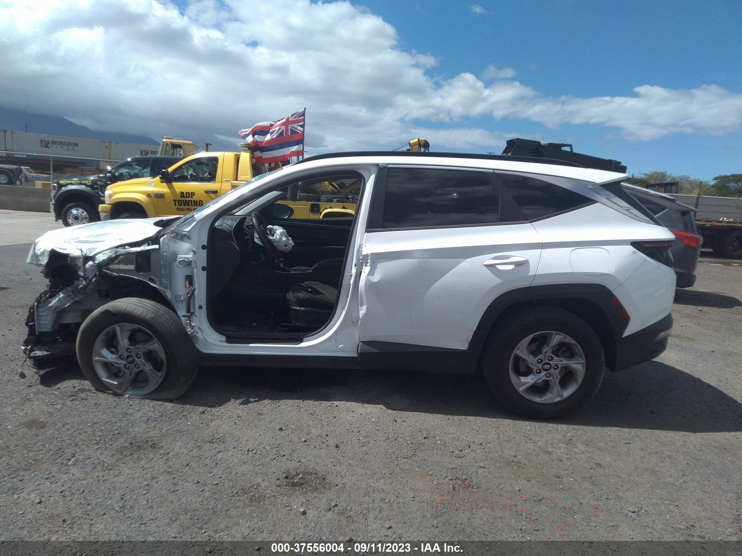 Photo 14 VIN: 5NMJB3AE6NH004300 - HYUNDAI TUCSON 