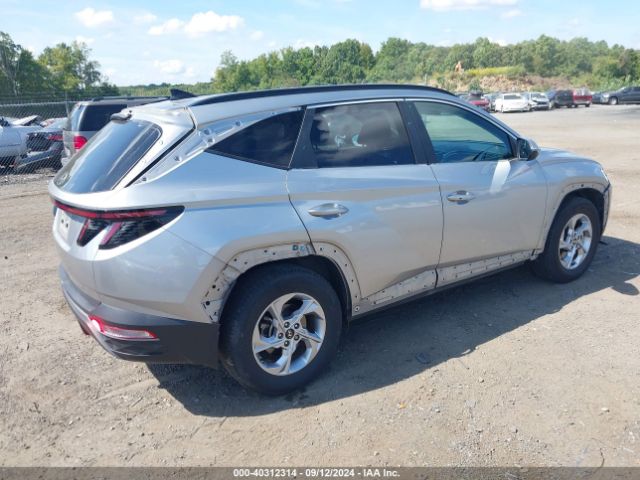 Photo 3 VIN: 5NMJB3AE6NH131077 - HYUNDAI TUCSON 