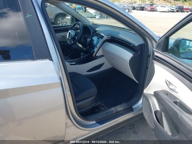 Photo 4 VIN: 5NMJB3AE6NH131077 - HYUNDAI TUCSON 