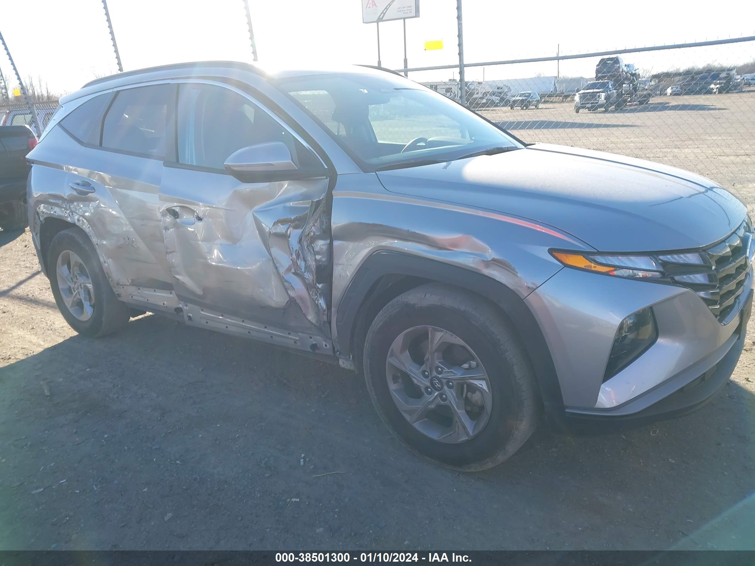 Photo 5 VIN: 5NMJB3AE6PH196370 - HYUNDAI TUCSON 