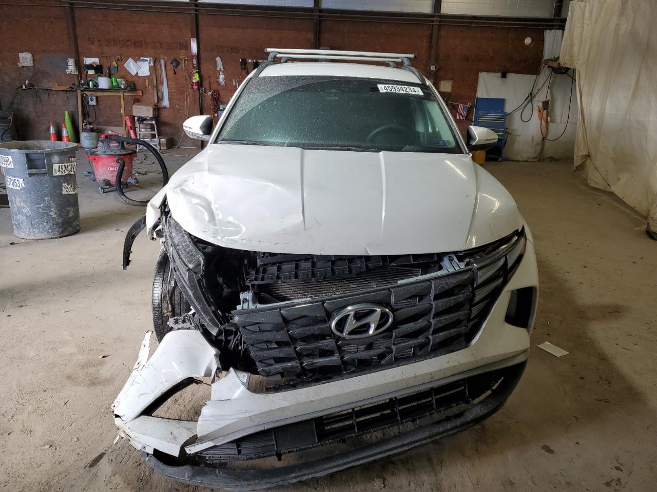 Photo 4 VIN: 5NMJB3AE8NH145238 - HYUNDAI TUCSON 