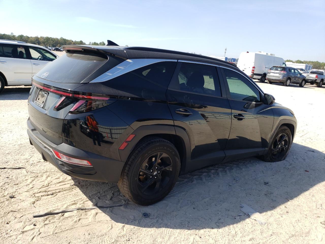 Photo 2 VIN: 5NMJB3AE9NH055466 - HYUNDAI TUCSON 