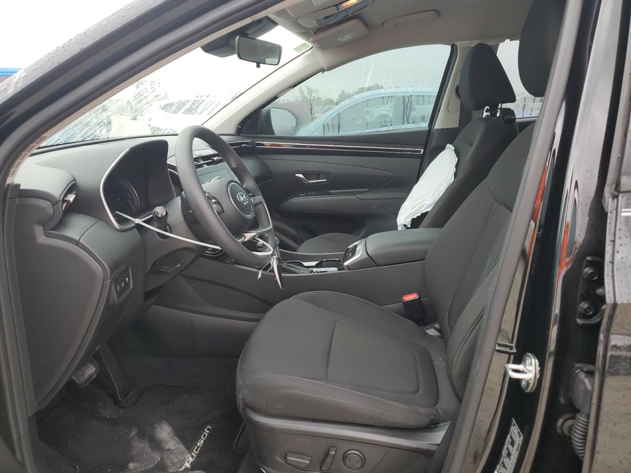 Photo 6 VIN: 5NMJB3AEXPH272656 - HYUNDAI TUCSON 