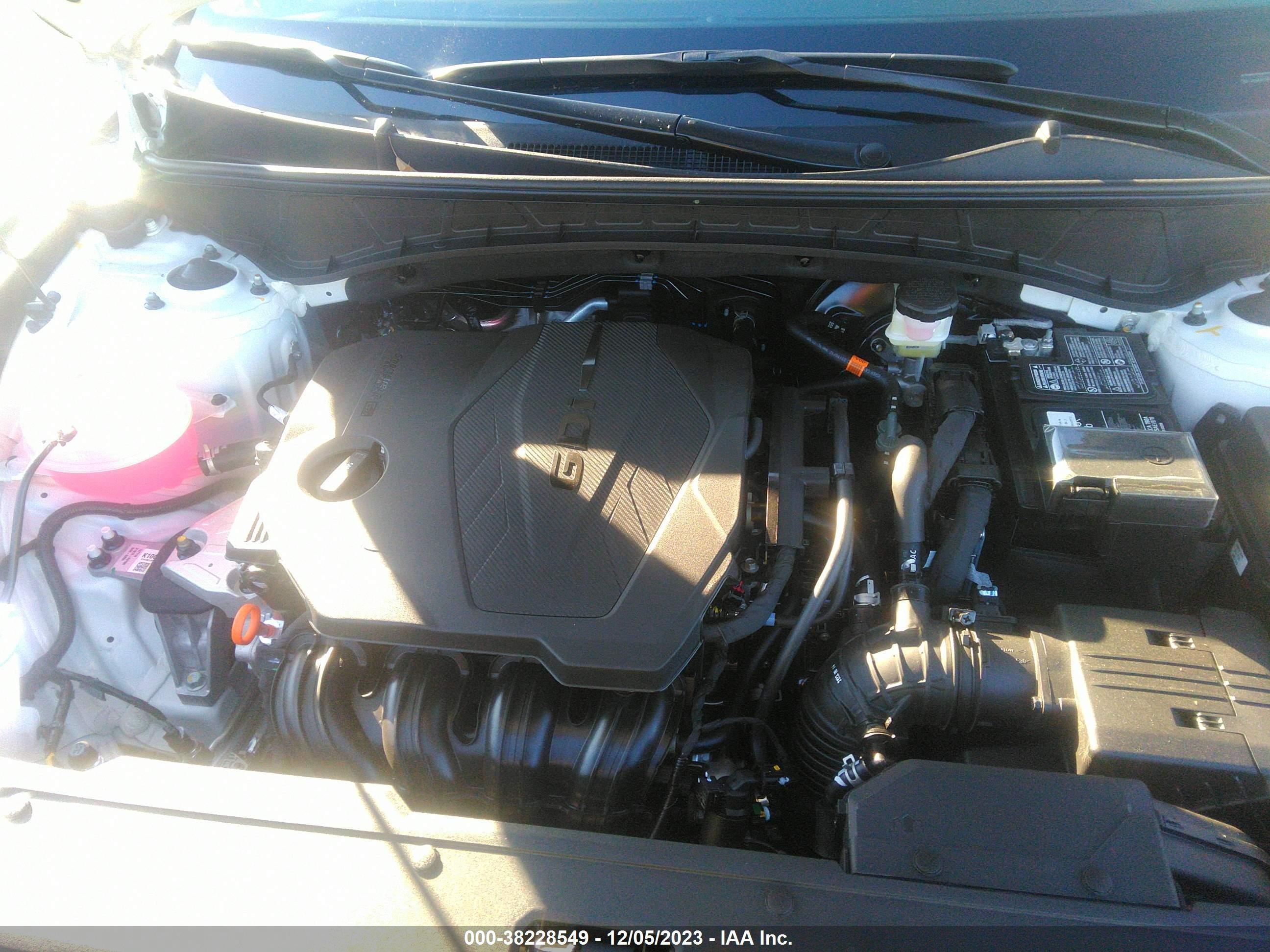 Photo 9 VIN: 5NMJB3DE3RH347731 - HYUNDAI TUCSON 