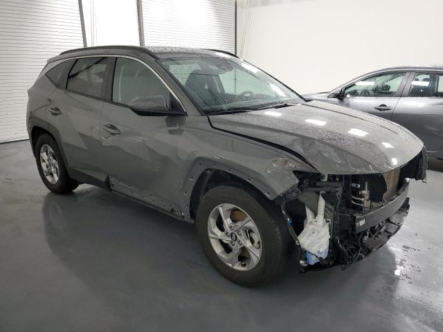 Photo 3 VIN: 5NMJB3DE7RH389559 - HYUNDAI TUCSON SEL 