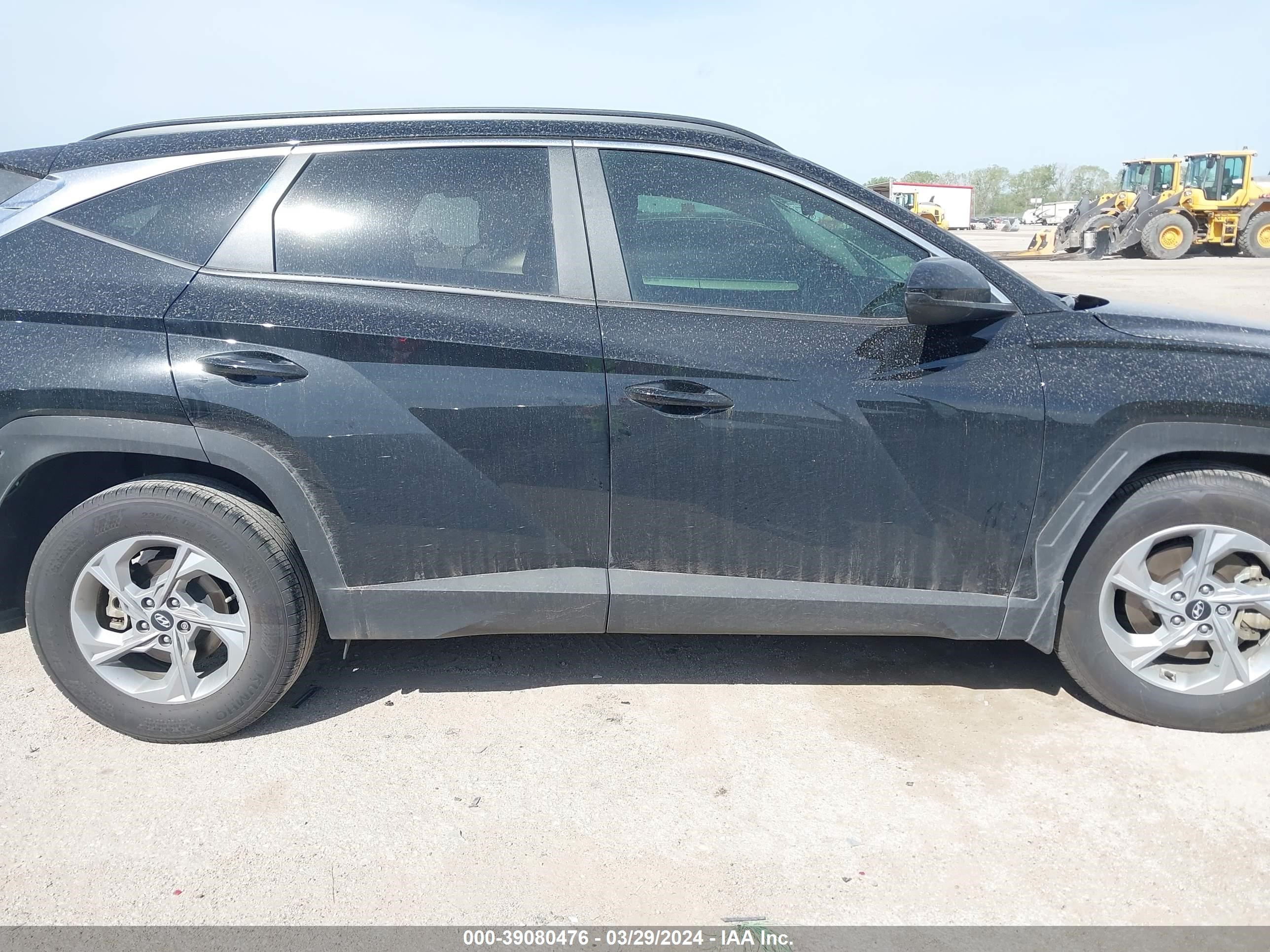 Photo 12 VIN: 5NMJB3DE9RH339102 - HYUNDAI TUCSON 