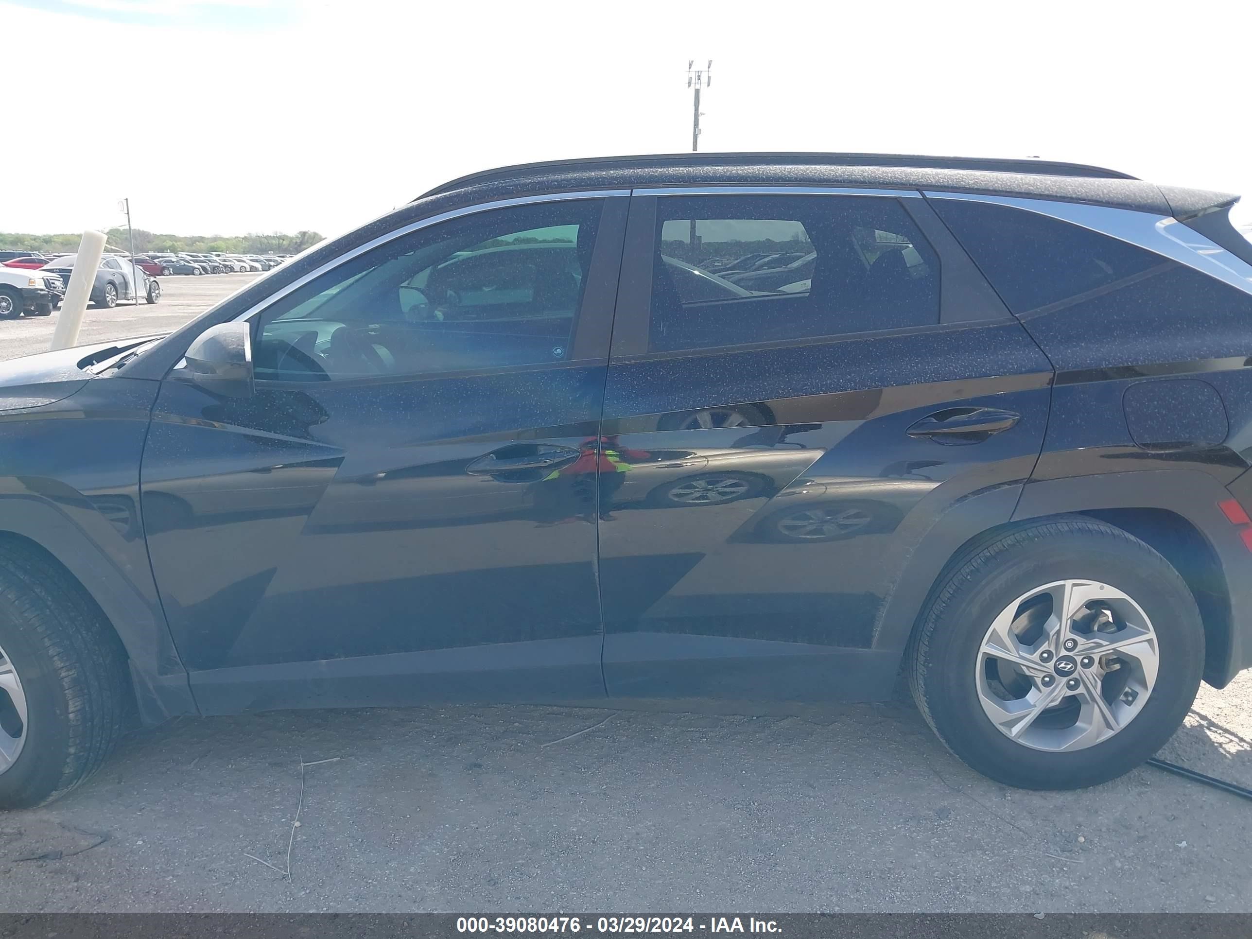 Photo 13 VIN: 5NMJB3DE9RH339102 - HYUNDAI TUCSON 