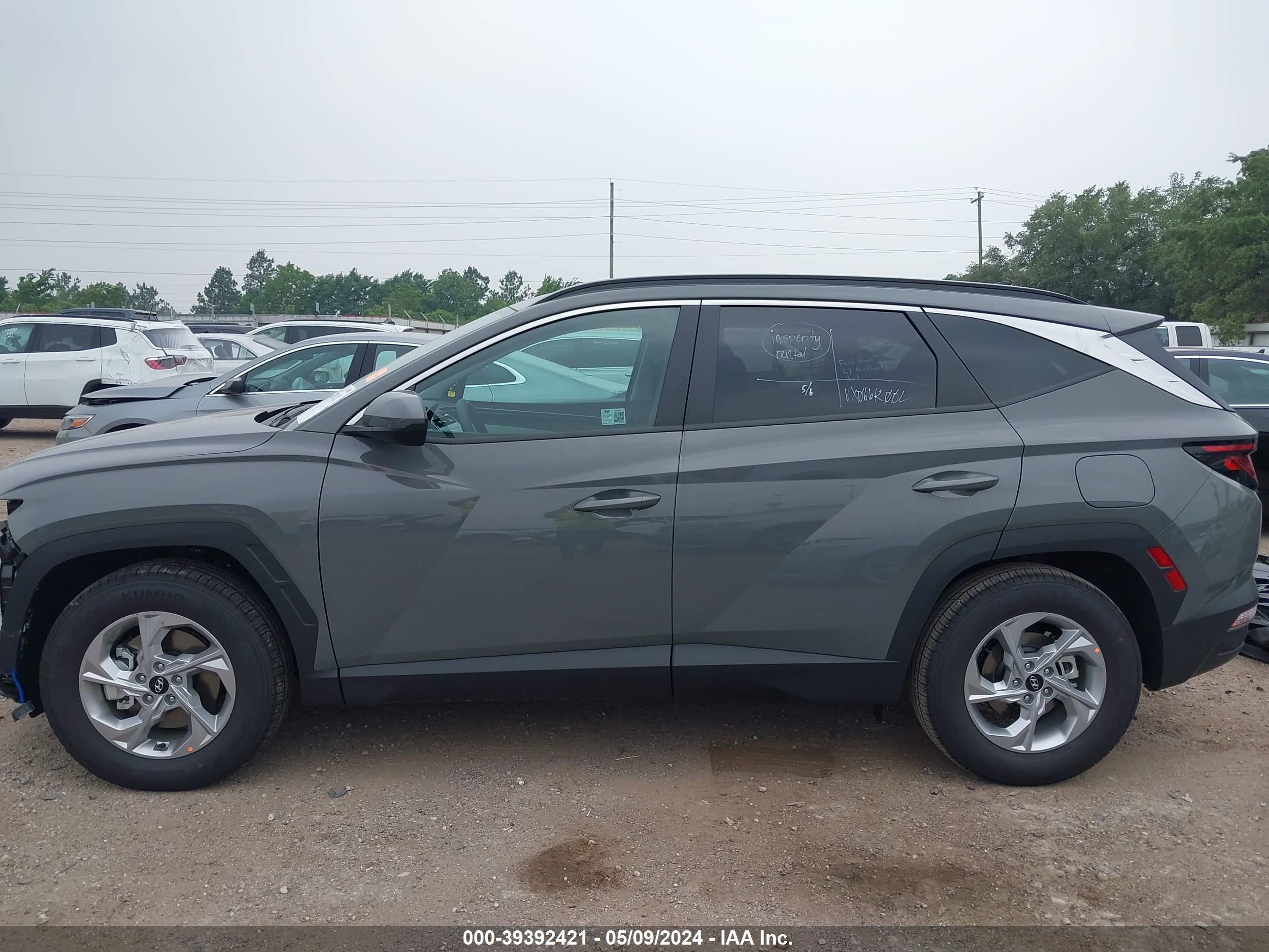 Photo 14 VIN: 5NMJB3DEXRH411666 - HYUNDAI TUCSON 