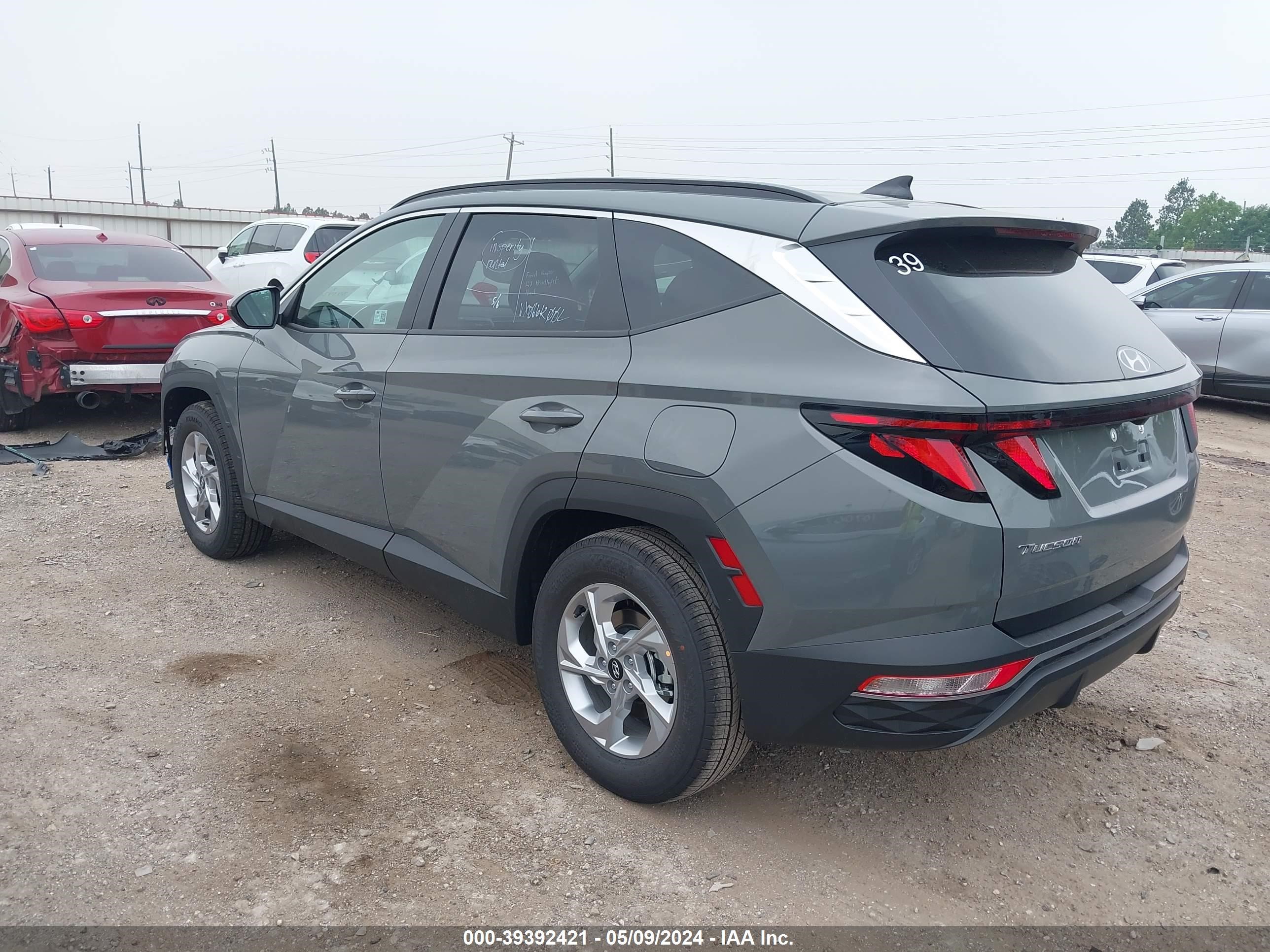 Photo 2 VIN: 5NMJB3DEXRH411666 - HYUNDAI TUCSON 