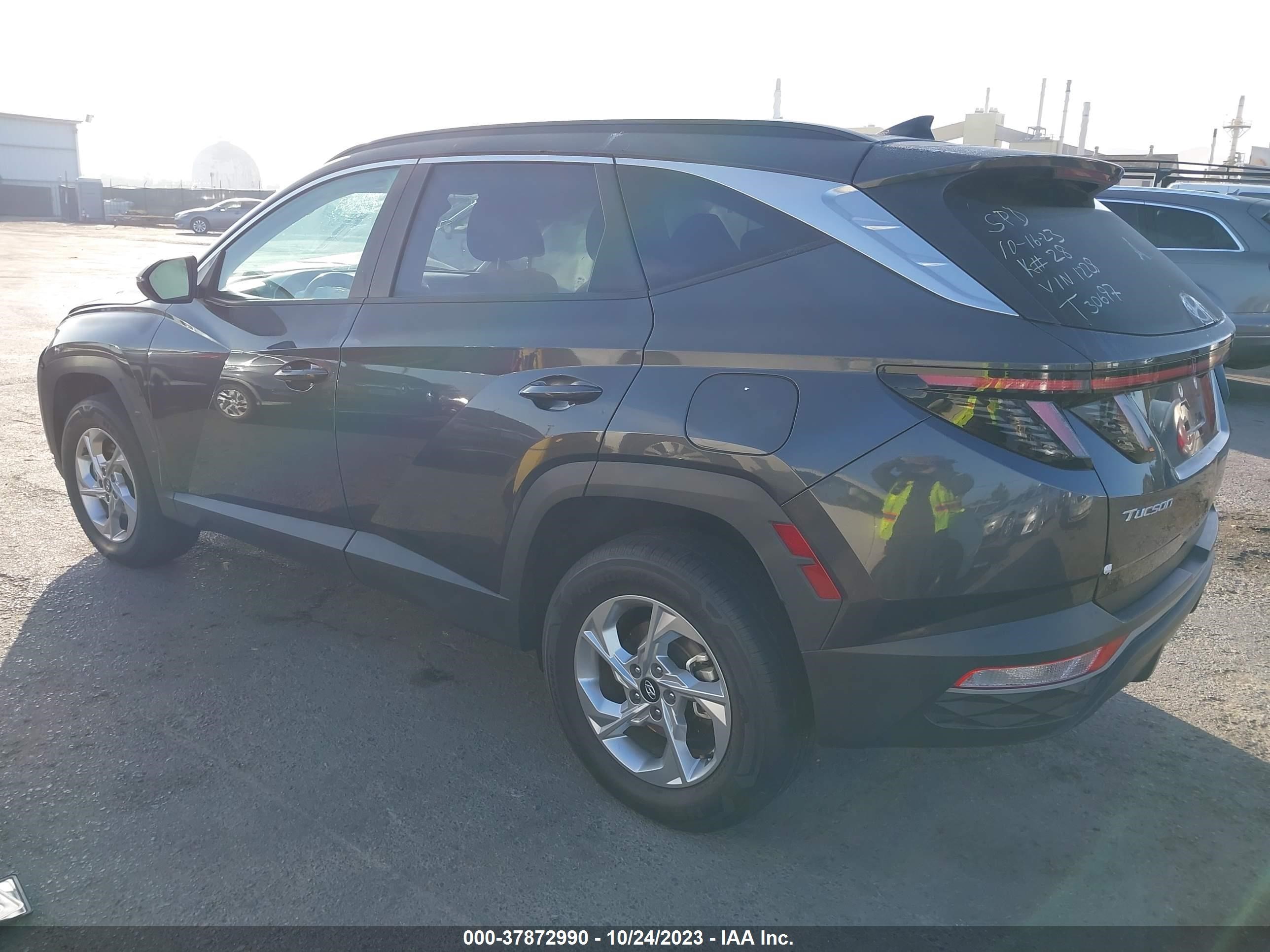 Photo 2 VIN: 5NMJBCAE2NH081228 - HYUNDAI TUCSON 