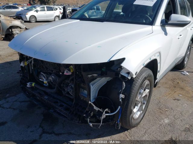 Photo 5 VIN: 5NMJBCAE2NH097820 - HYUNDAI TUCSON 