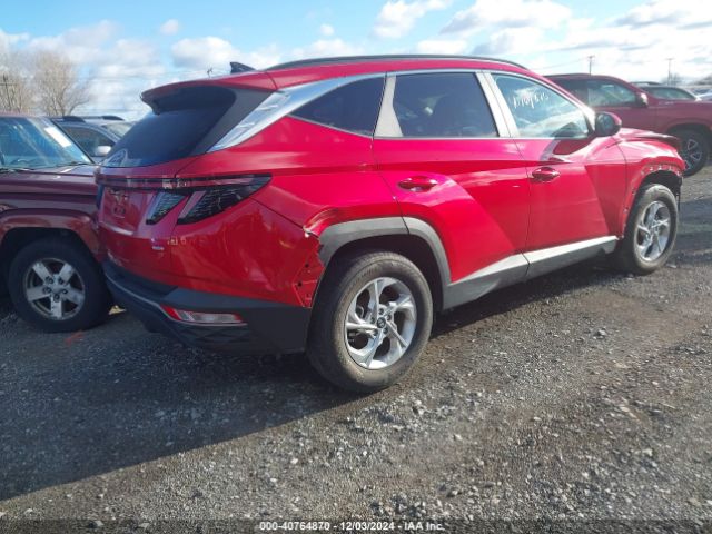 Photo 3 VIN: 5NMJBCAE2NH152721 - HYUNDAI TUCSON 