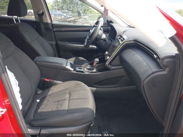 Photo 4 VIN: 5NMJBCAE4NH035514 - HYUNDAI TUCSON 