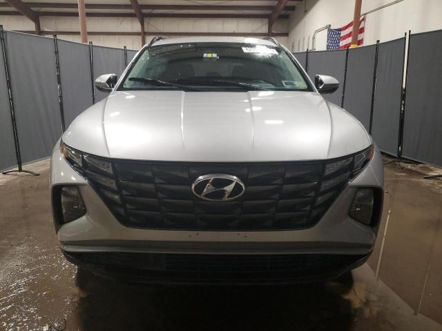 Photo 4 VIN: 5NMJBCAE4PH183374 - HYUNDAI TUCSON 