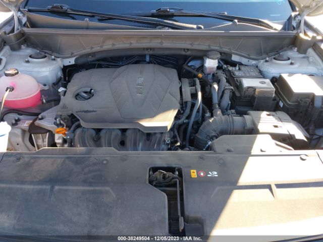 Photo 9 VIN: 5NMJBCAE6NH072774 - HYUNDAI TUCSON 