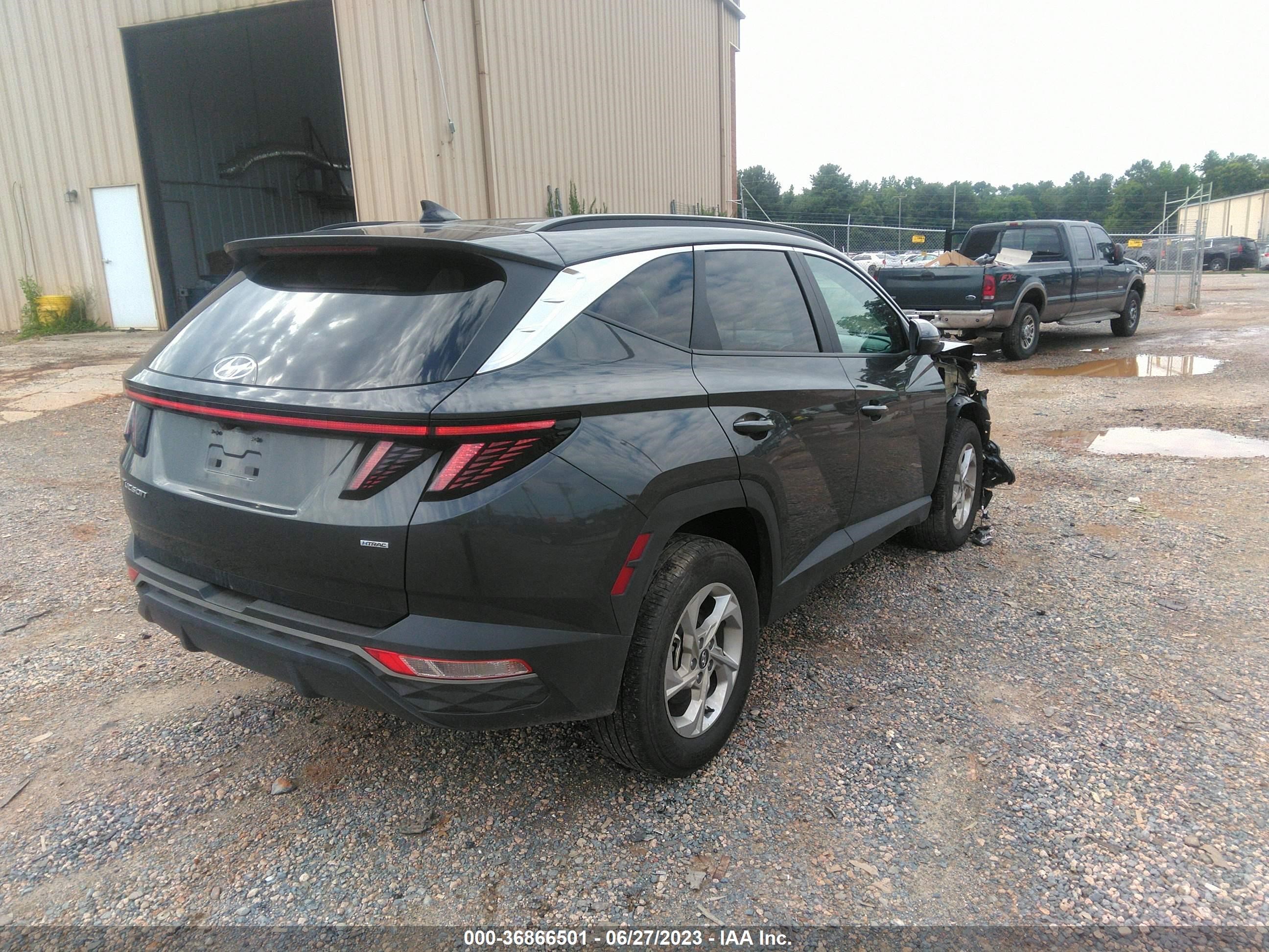 Photo 3 VIN: 5NMJBCAE7NH150205 - HYUNDAI TUCSON 