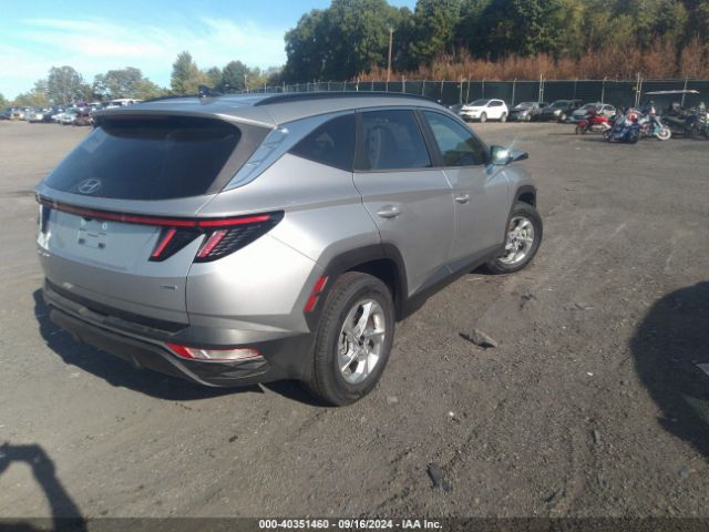 Photo 3 VIN: 5NMJBCAE8NH045608 - HYUNDAI TUCSON 