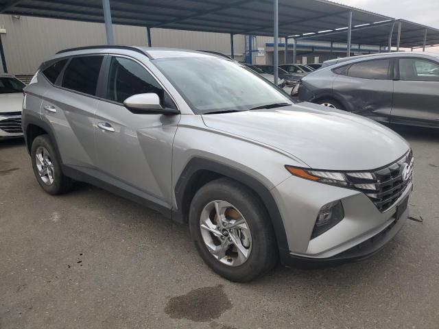 Photo 3 VIN: 5NMJBCDE4RH385498 - HYUNDAI TUCSON SEL 