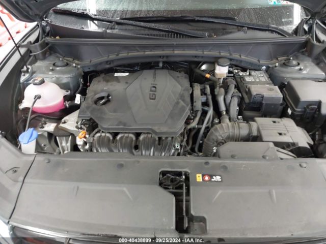 Photo 9 VIN: 5NMJCCAE2NH051515 - HYUNDAI TUCSON 