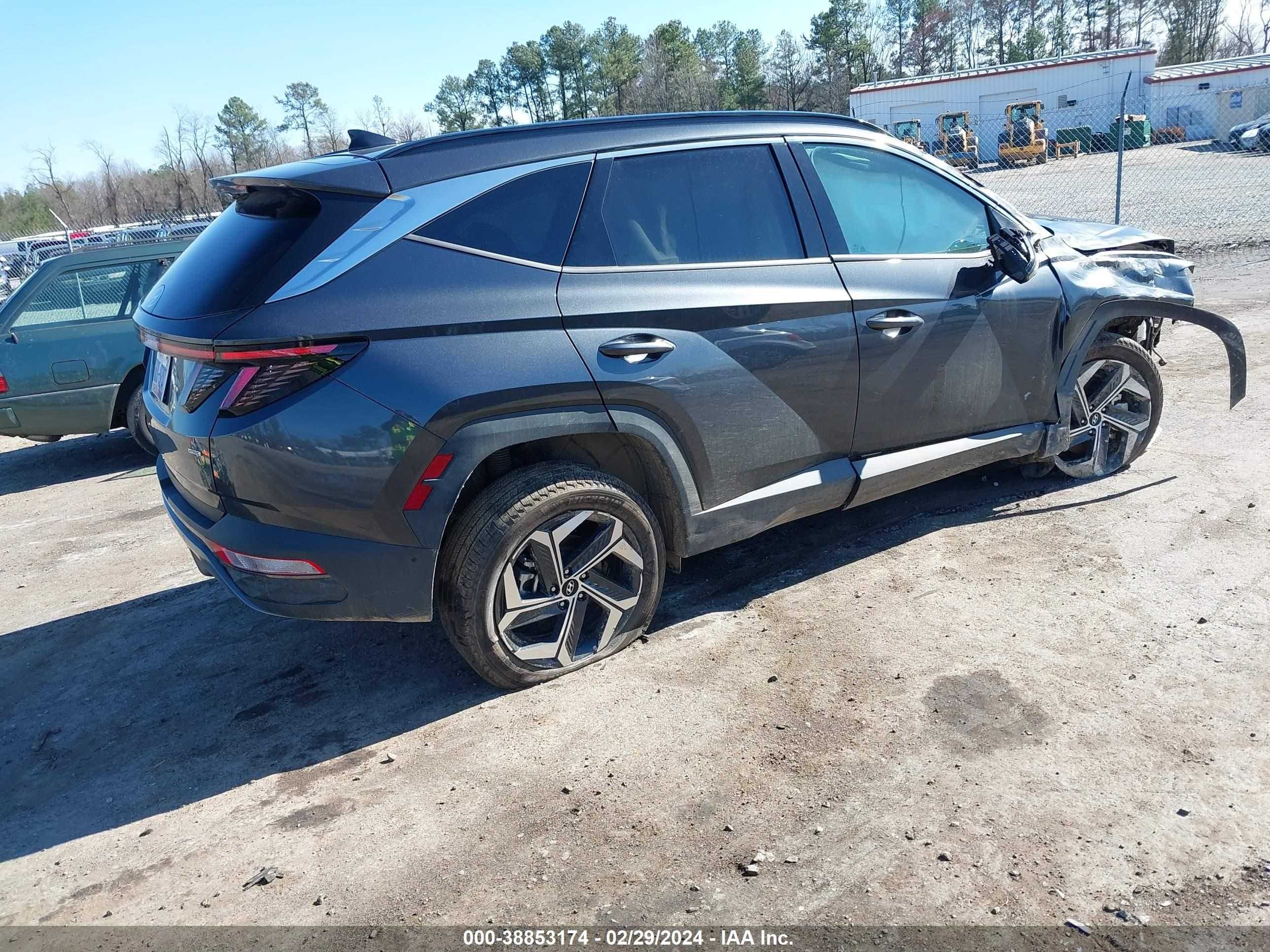 Photo 3 VIN: 5NMJECDE3RH351611 - HYUNDAI TUCSON 