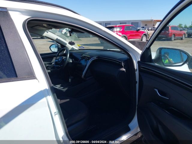 Photo 4 VIN: 5NMJF3AEXNH152874 - HYUNDAI TUCSON 