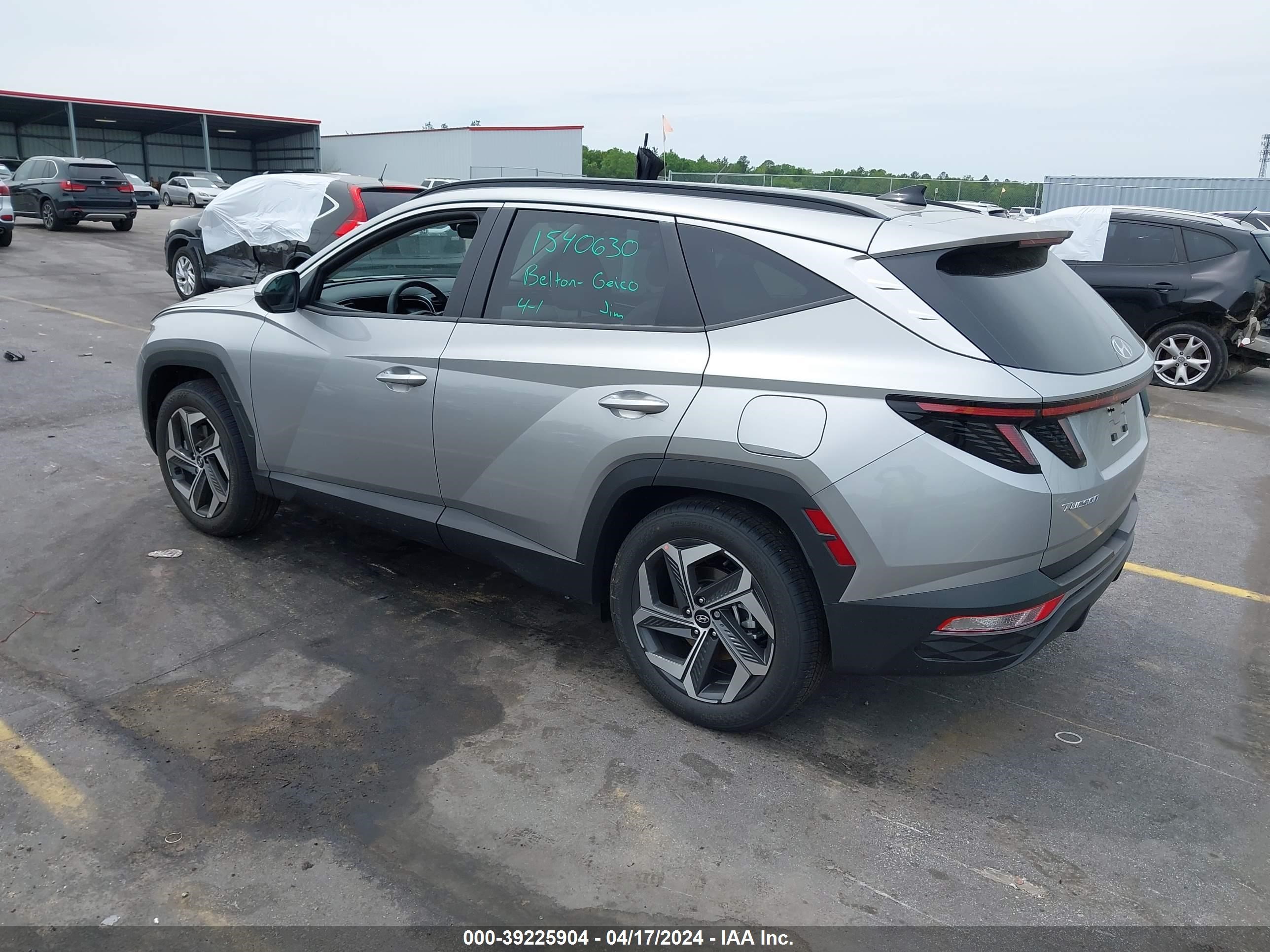 Photo 2 VIN: 5NMJF3DE4RH379043 - HYUNDAI TUCSON 